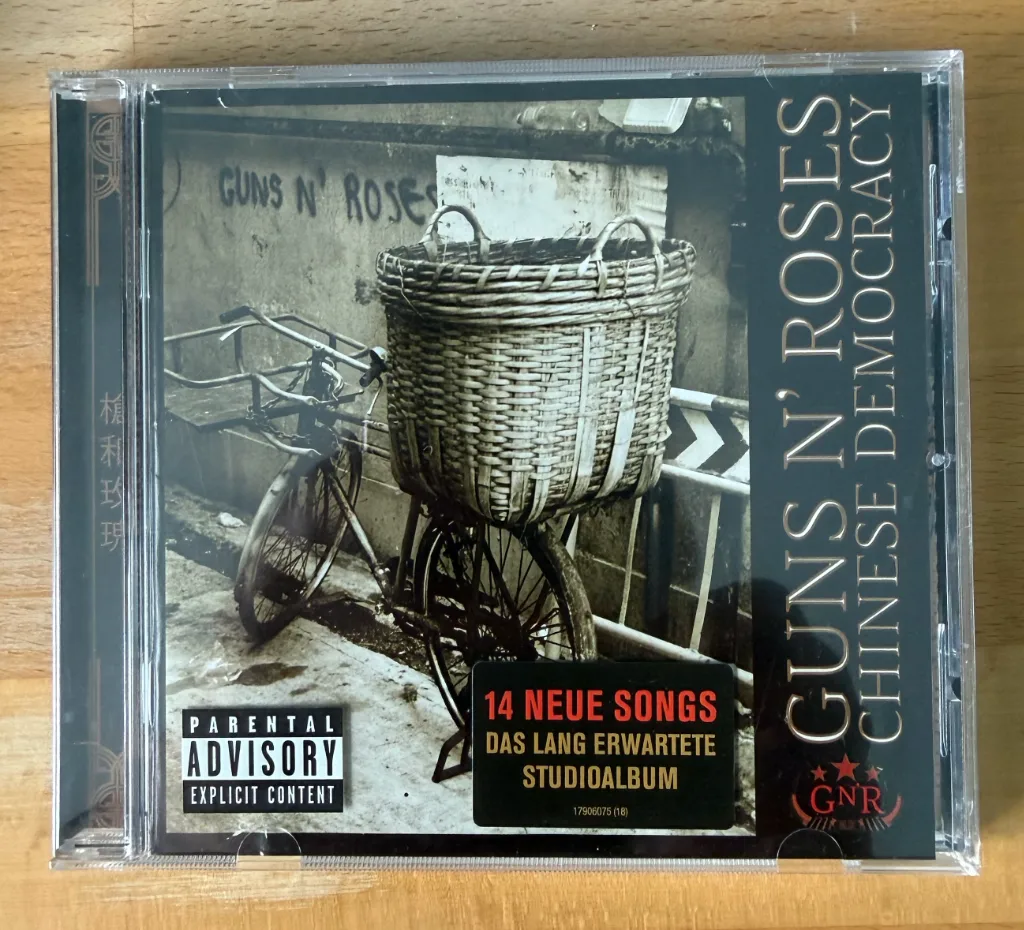 GNR-Chinese-Democracy-CD